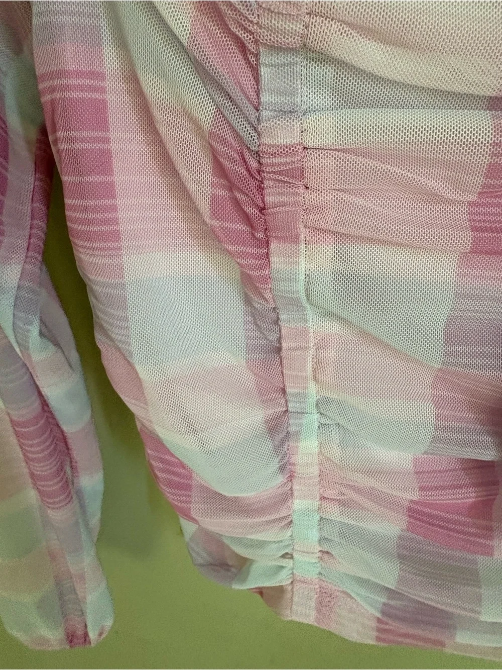 NWT BCBG Generation Mesh Gingham Top in Madras Plaid. Pastel pinks/blues. Size M - Picture 4 of 16